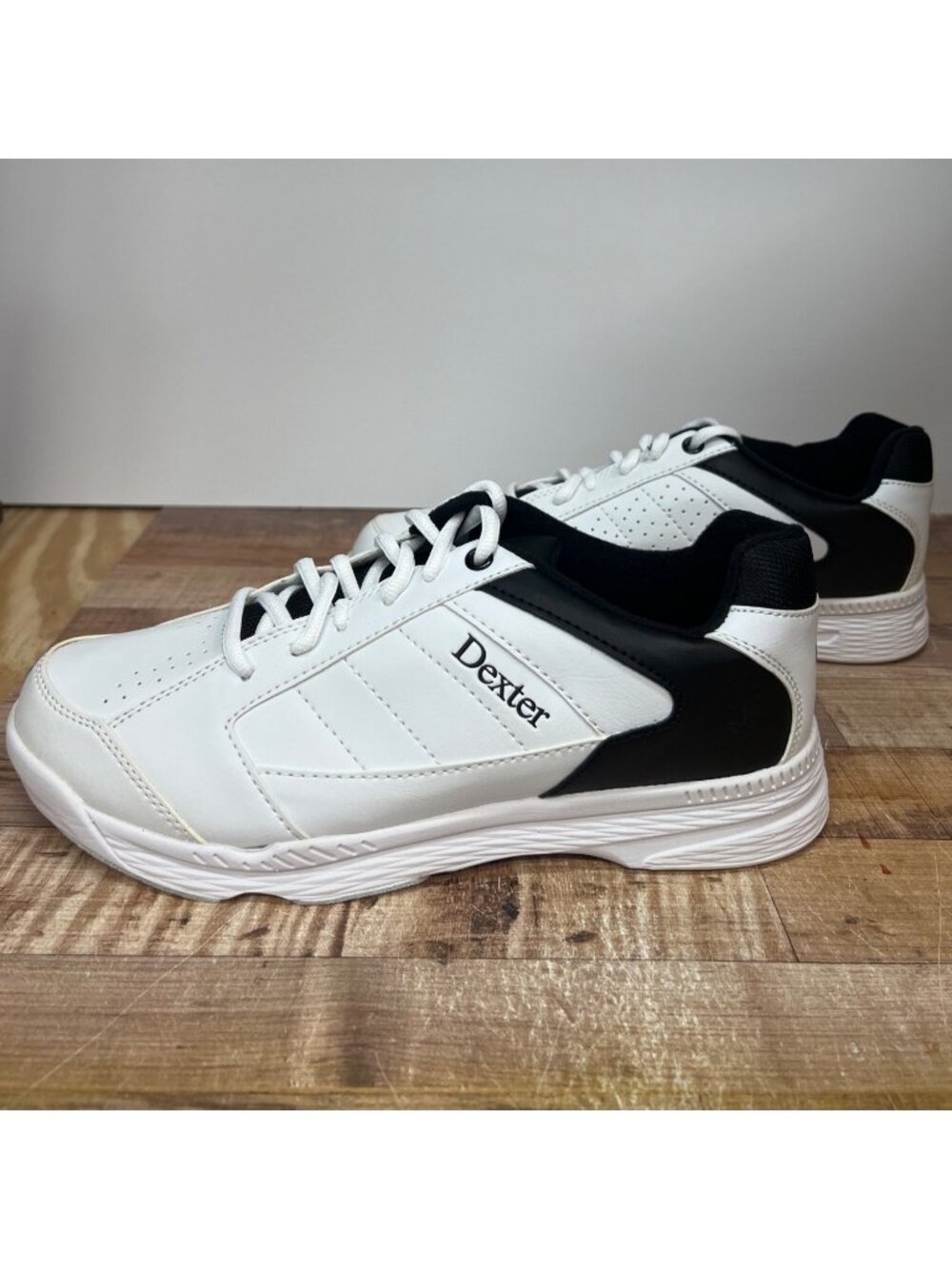 TS Dexter Ricky IV Men’s Bowling Shoes White Black Size 9M DM0000104 NOS